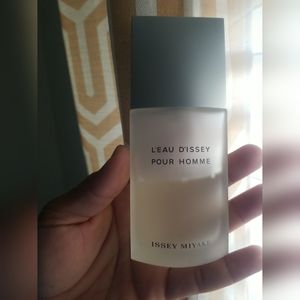 Issey miyake men 2.5oz 50%left